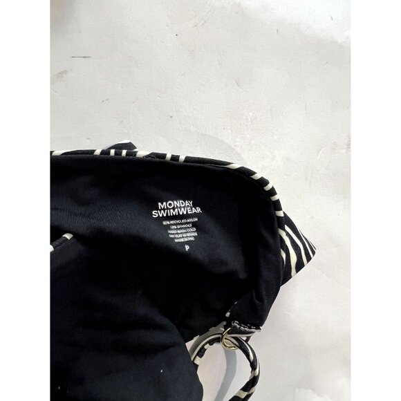 MONDAY Swimwear Hanalei Bikini Bottoms in Capri Wave - Picture 4 of 4